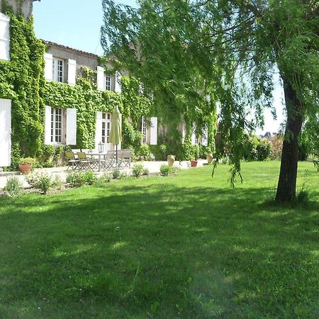 Domaine De La Queyssie Bed & Breakfast Saussignac Dış mekan fotoğraf
