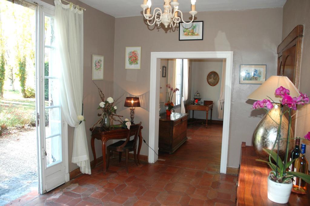 Domaine De La Queyssie Bed & Breakfast Saussignac Dış mekan fotoğraf