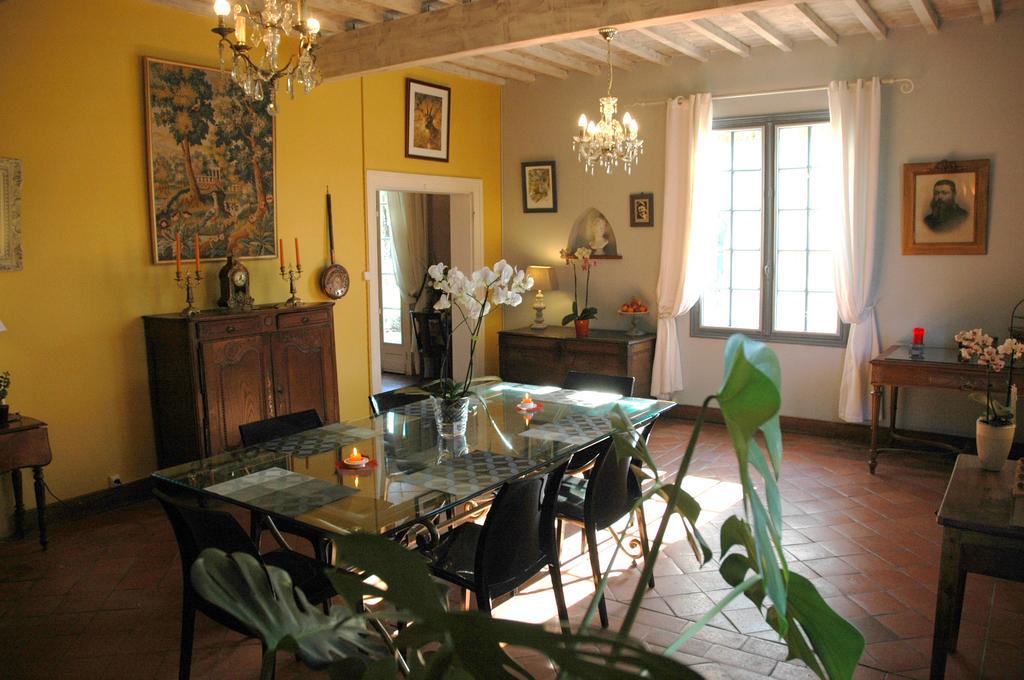 Domaine De La Queyssie Bed & Breakfast Saussignac Dış mekan fotoğraf