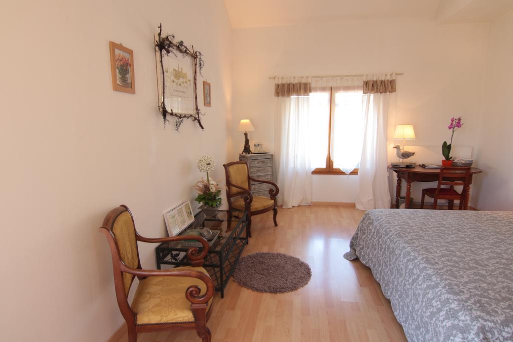 Domaine De La Queyssie Bed & Breakfast Saussignac Dış mekan fotoğraf